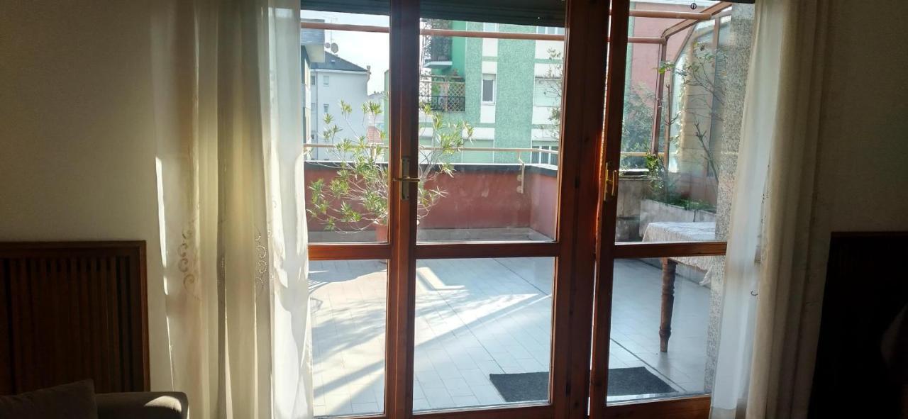 Meraviglioso Super Attico Con Terrazza มิลาน ภายนอก รูปภาพ